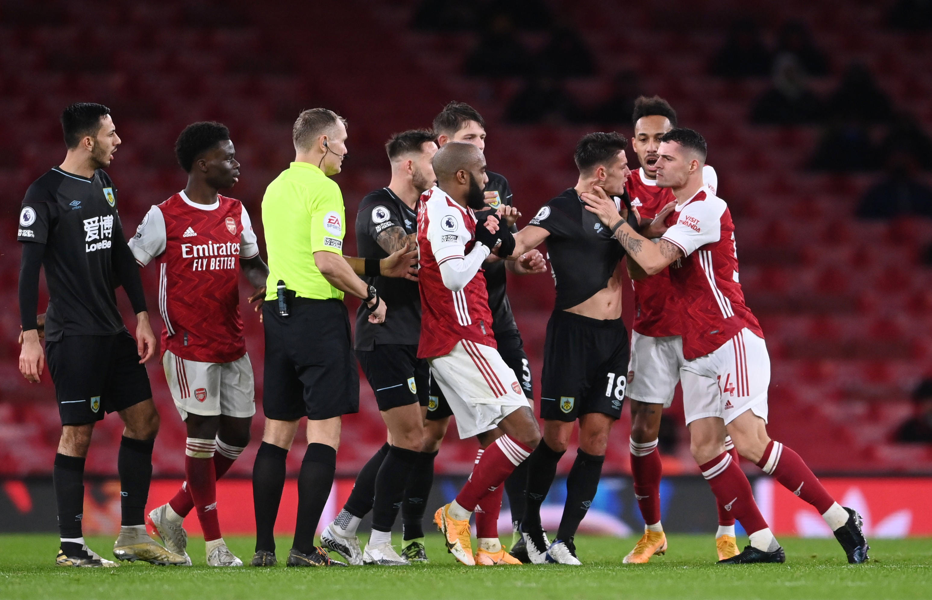 直以青训著 直以青训著